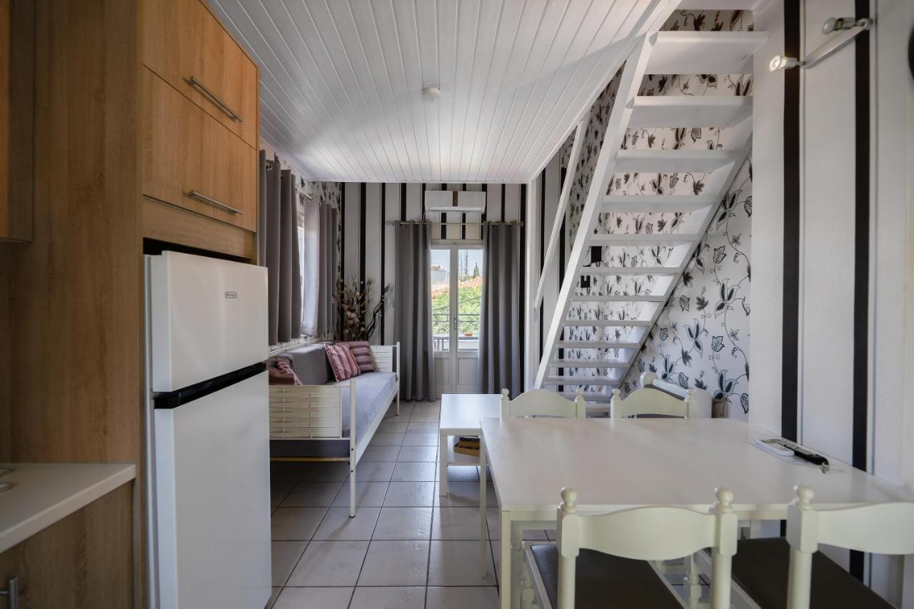 Potamaki Studios&Apartments Stoupa Bagian luar foto