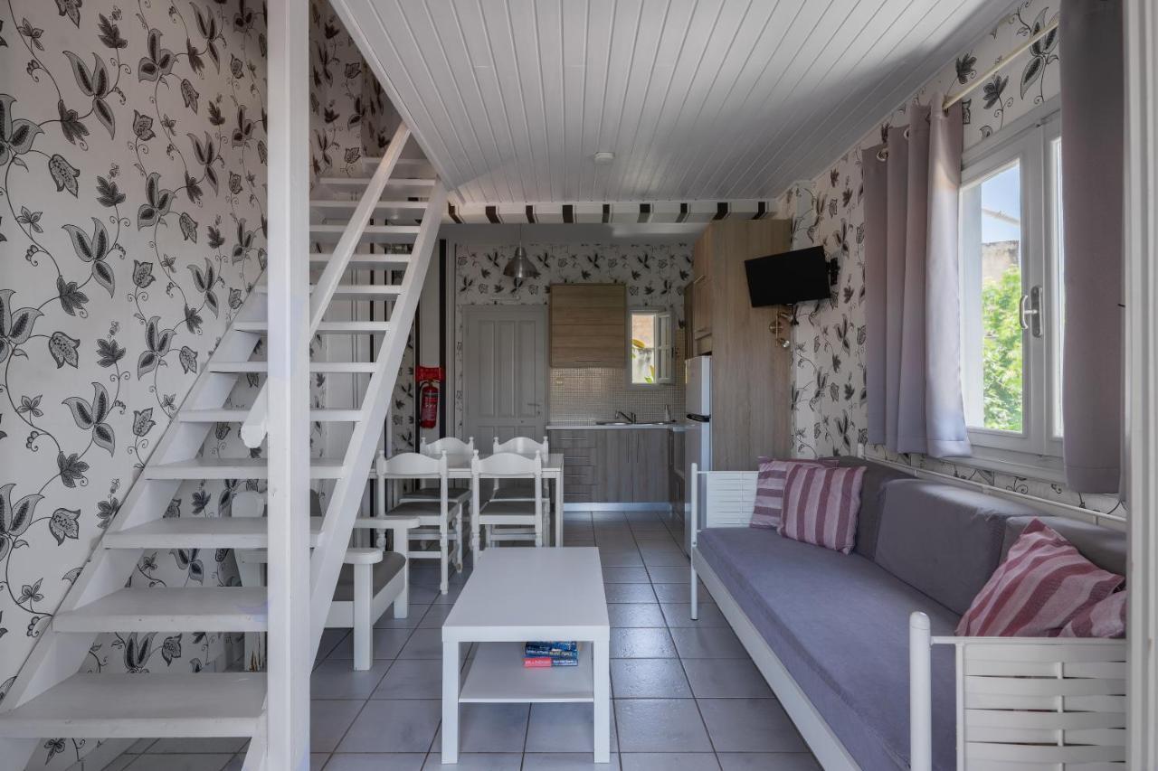 Potamaki Studios&Apartments Stoupa Bagian luar foto