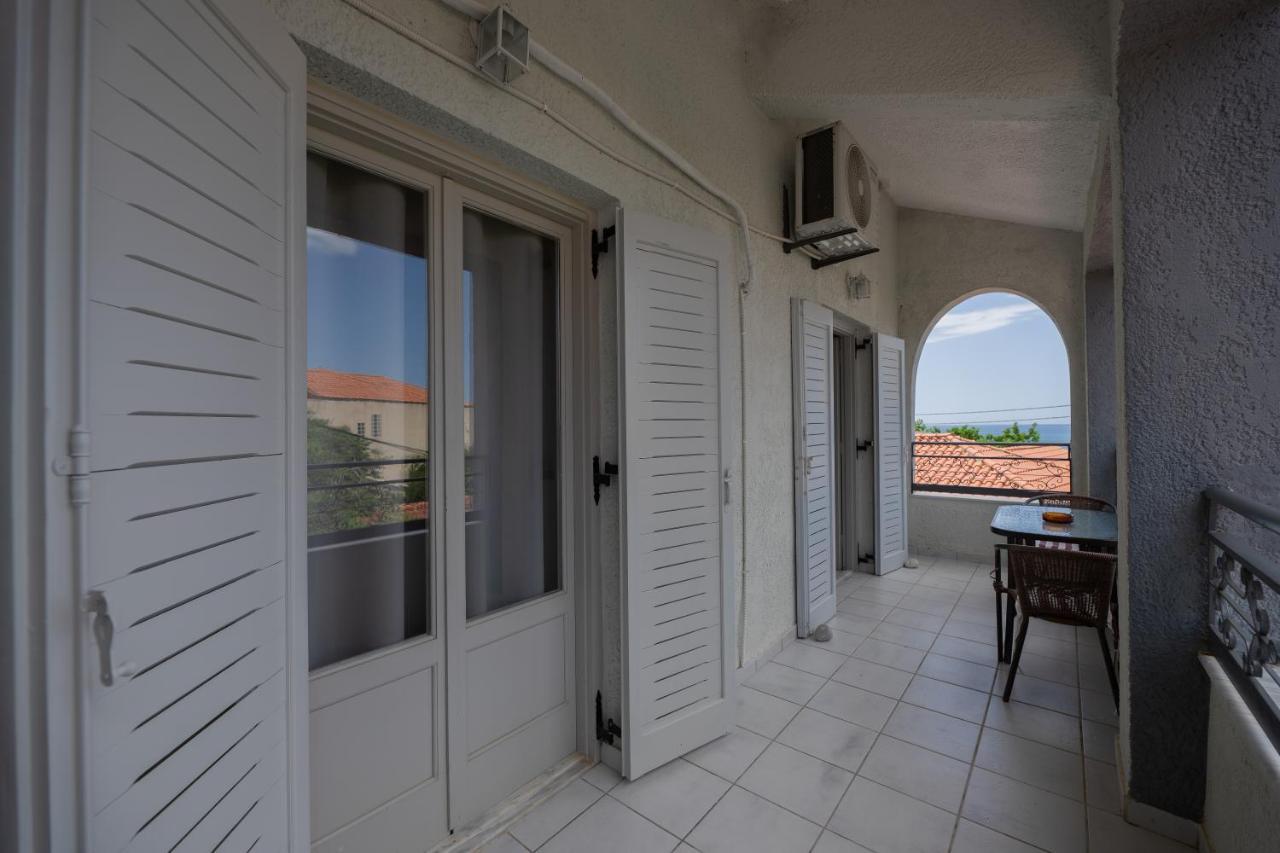 Potamaki Studios&Apartments Stoupa Bagian luar foto