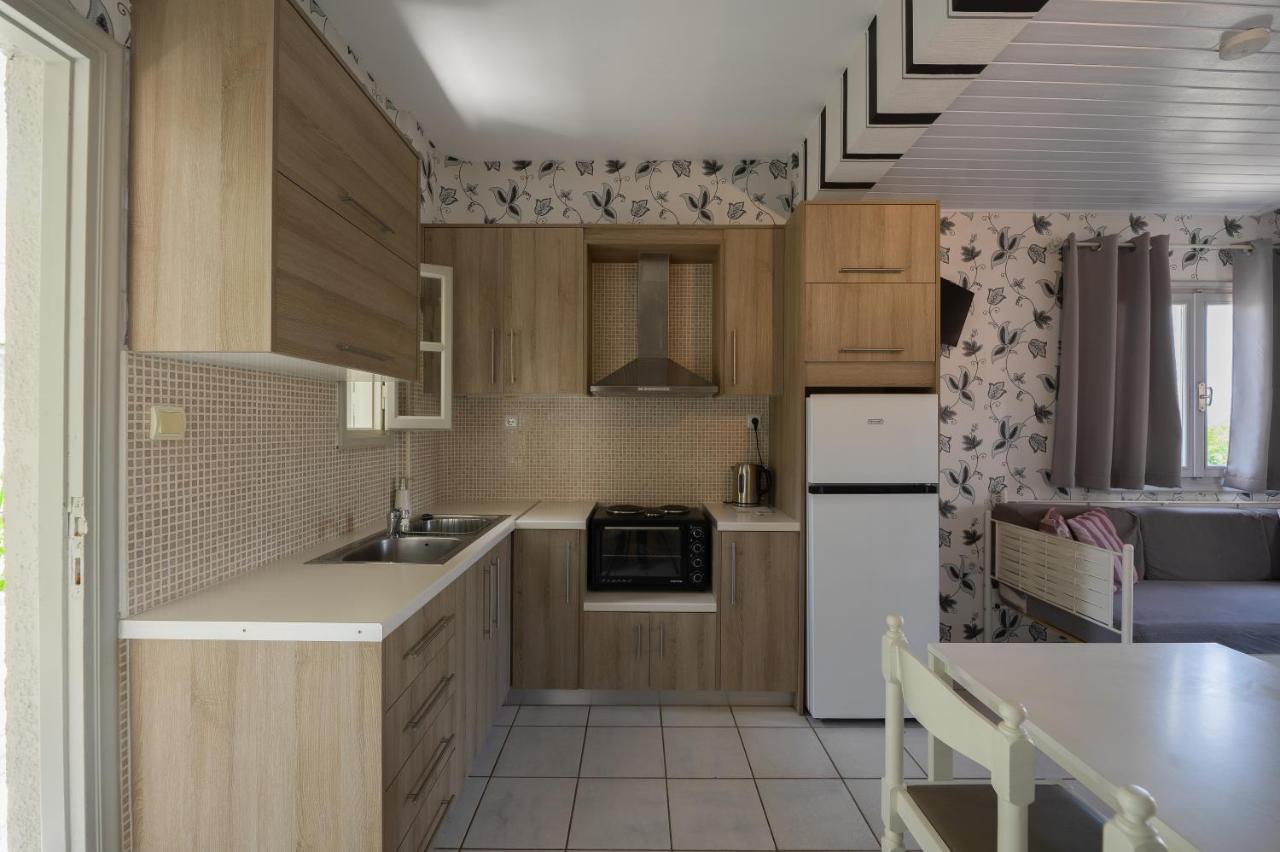 Potamaki Studios&Apartments Stoupa Bagian luar foto
