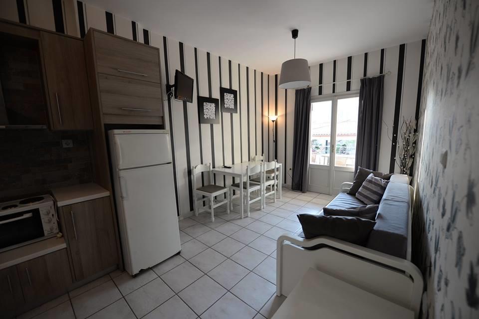 Potamaki Studios&Apartments Stoupa Bagian luar foto