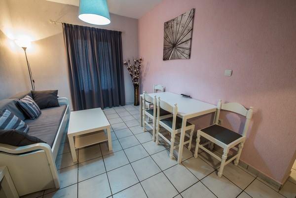 Potamaki Studios&Apartments Stoupa Bagian luar foto