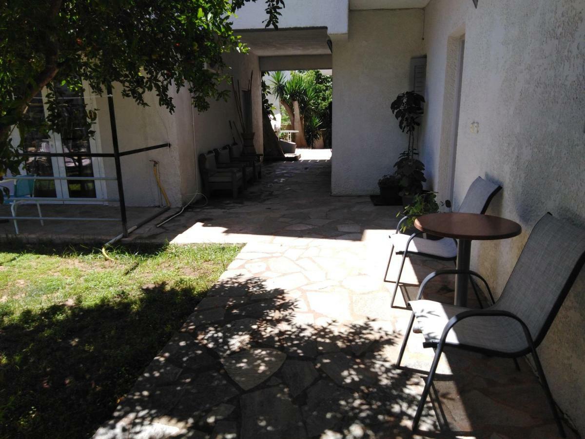 Potamaki Studios&Apartments Stoupa Bagian luar foto